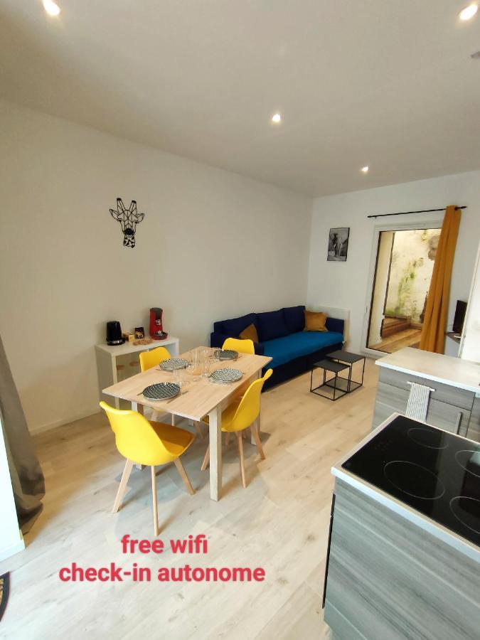Patio Cosy Apartment Thizy-les-Bourgs ภายนอก รูปภาพ